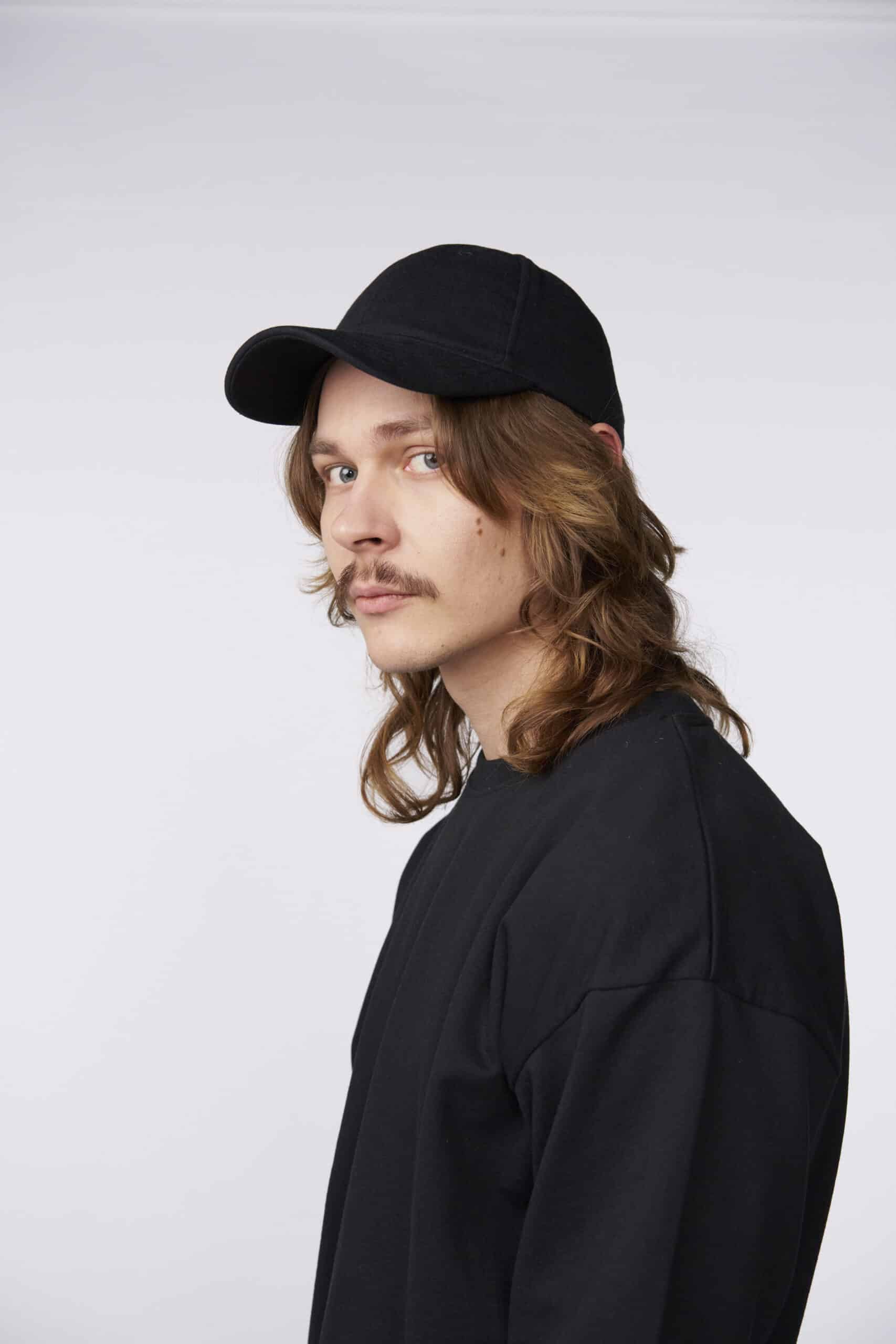 BC99_purewaste_lippalakki_musta_005